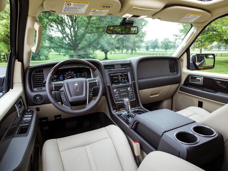  Lincoln Navigator 2014 года  (фото 17 из 61)